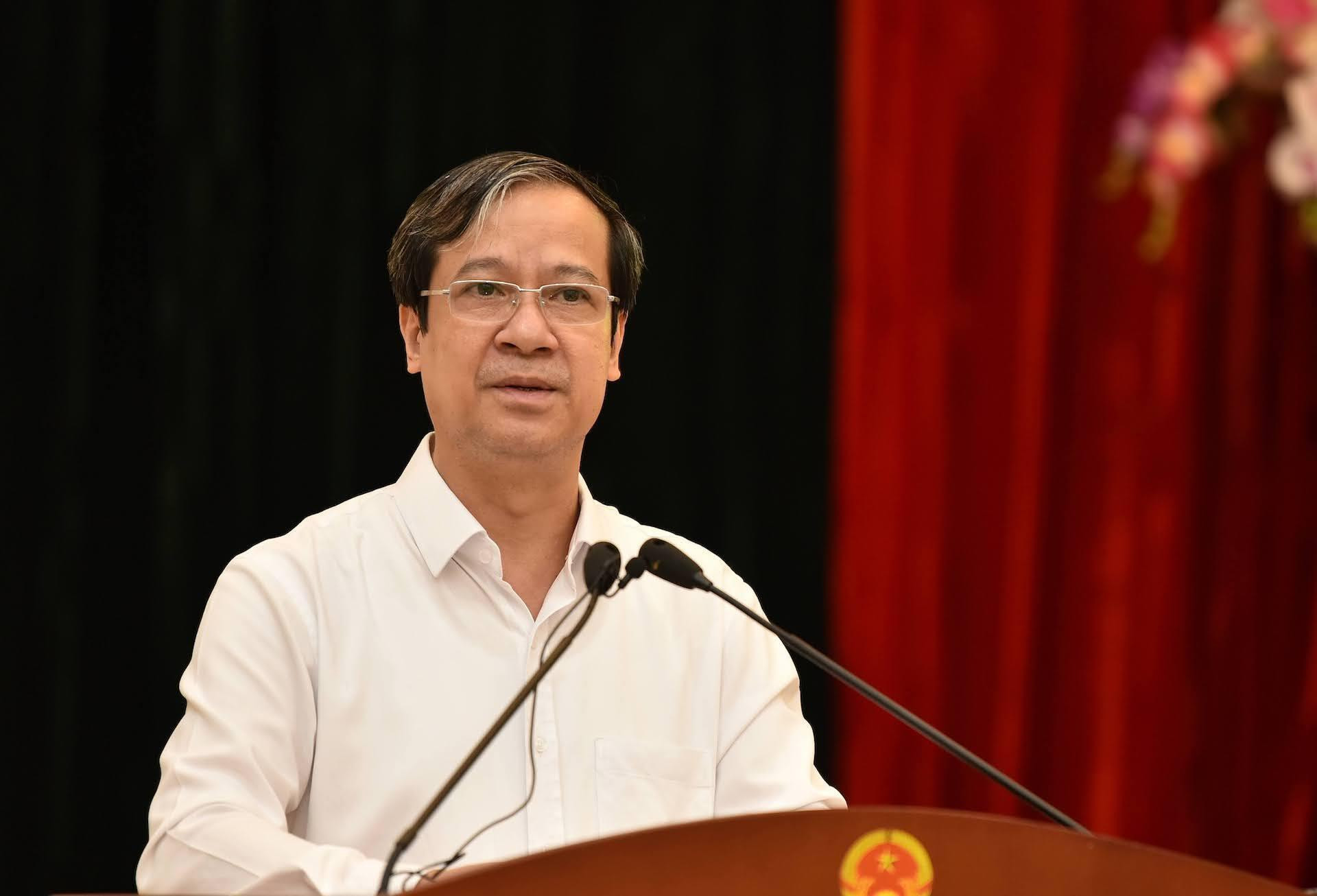 Bộ trưởng GD&ĐT đề nghị Hà Nội xem xét cho học sinh ngoại thành trở lại trường - 1
