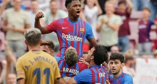 ansu-fati-barca-3-0-levante-2.jpg