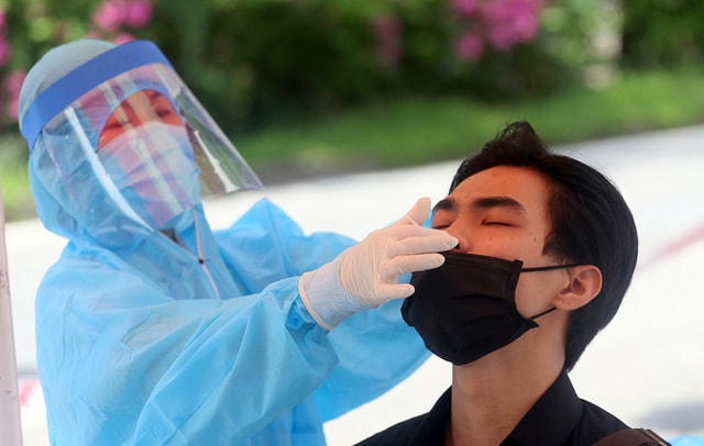 Bộ Y tế: Các địa phương giám sát chặt chẽ người trở về từ các khu vực có dịch COVID-19 - Ảnh 1. Bộ Y tế: Các địa phương giám sát chặt chẽ người trở về từ các khu vực có dịch COVID-19 - Ảnh 1.