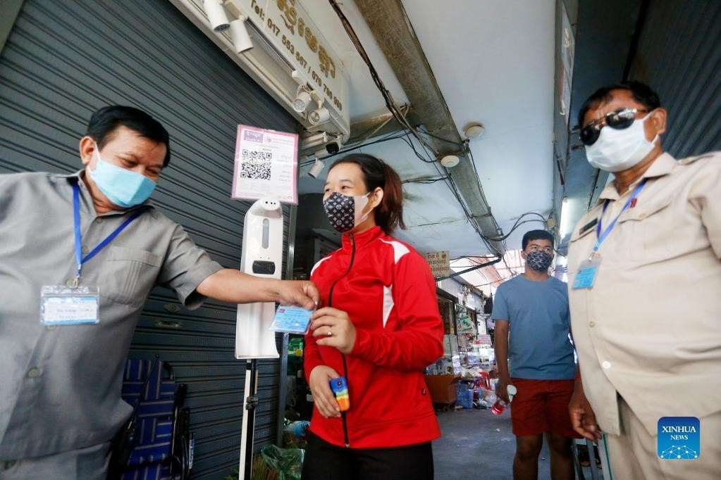 Người phát ngôn của Bộ Y tế Campuchia có những đánh giá lạc quan về kế hoạch chiến lược mở cửa trở lại khi số ca nhiễm tương đối ổn định. (Nguồn: Khmer Times)