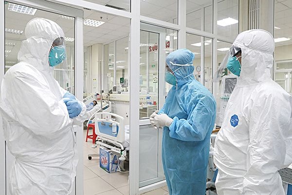 Sáng 16/10: Chỉ còn hơn 3.800 ca COVID-19 nặng; Italy trao tặng Việt Nam thêm hơn 2 triệu liều vaccine AstraZeneca - Ảnh 1. Sáng 16/10: Chỉ còn hơn 3.800 ca COVID-19 nặng; Italy trao tặng Việt Nam thêm hơn 2 triệu liều vaccine AstraZeneca - Ảnh 1.