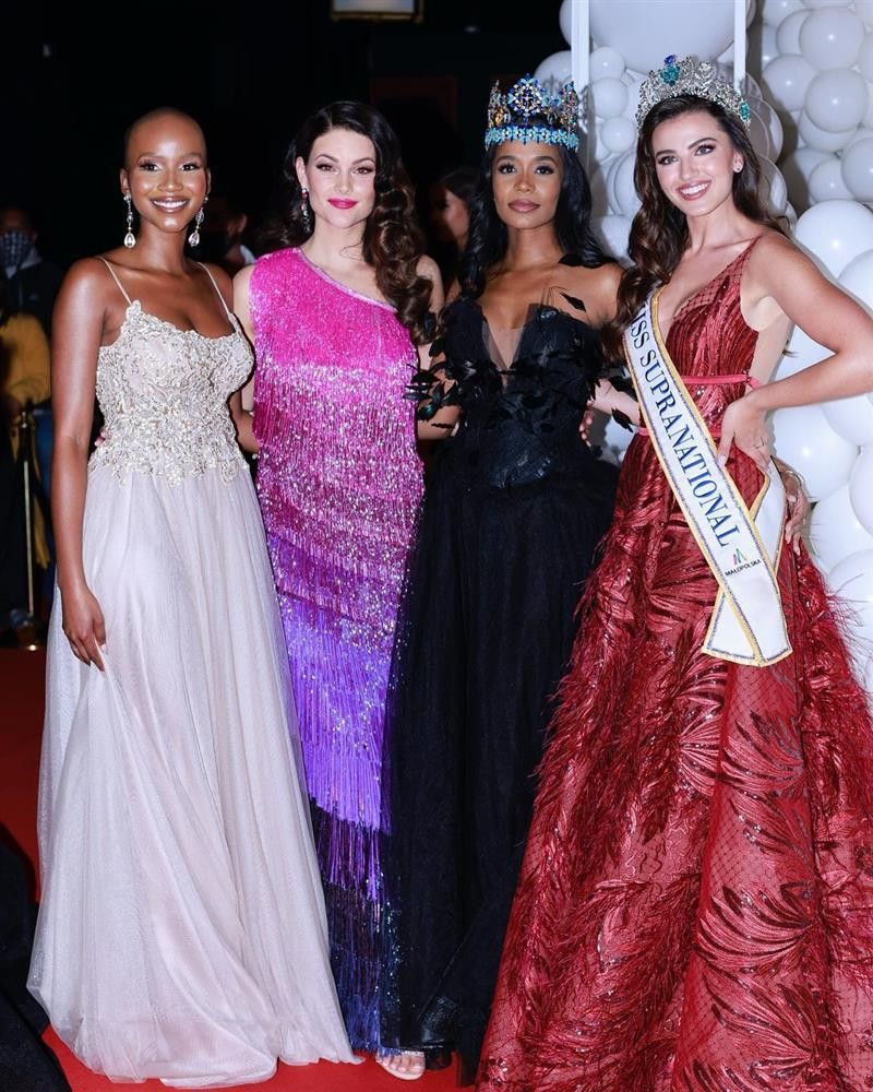 2 Miss World, 4 Miss Universe chạm mặt: Ai đẹp nhất?-8