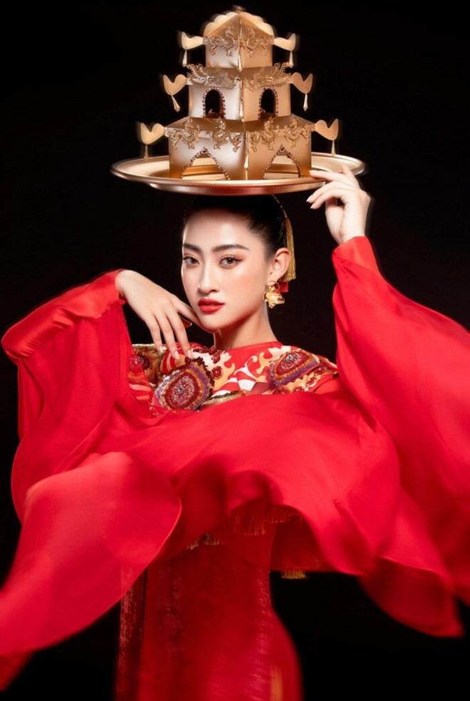 Hoa hậu Đỗ Thị Hà mang trang phục nữ tướng tới phần trình diễn múa ở Miss World 2021 - 4