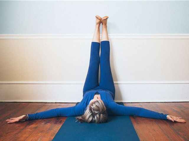 7 bài tập yoga giúp ngủ ngon, hỗ trợ trị mất ngủ tại nhà