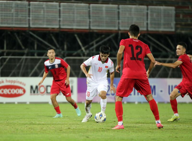 HLV Park Hang Seo thử sơ đồ mới, U23 Việt Nam vận hành chưa tốt - 1
