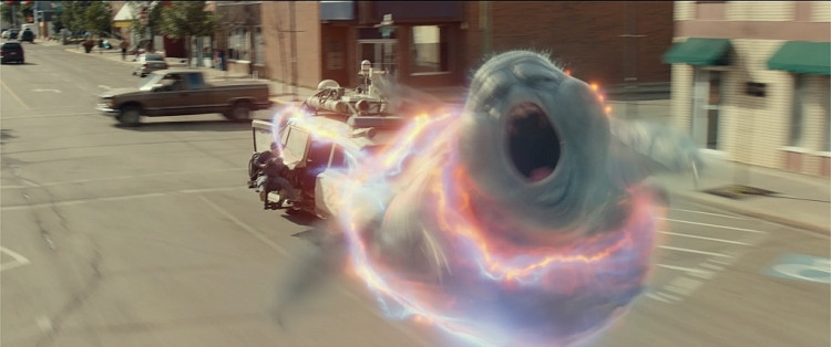'Ghostbusters: Afterlife' tung trailer mãn nhãn và rùng rợn về cuộc chiến săn ma
