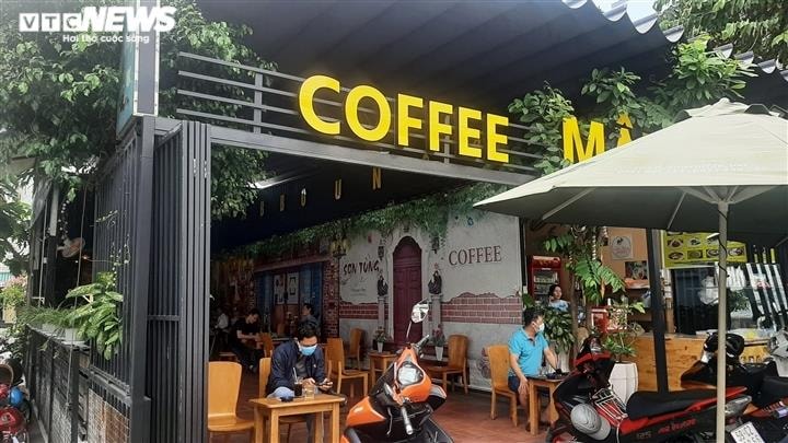 Người dân vùng xanh ở TP.HCM mong muốn được kinh doanh ăn uống tại chỗ - 1