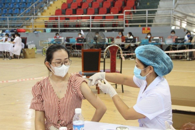 Phú Thọ: 23 ổ dịch cộng đồng chưa rõ nguồn lây, khẩn trương phân bổ vaccine cho các điểm nóng dịch bệnh - Ảnh 1.