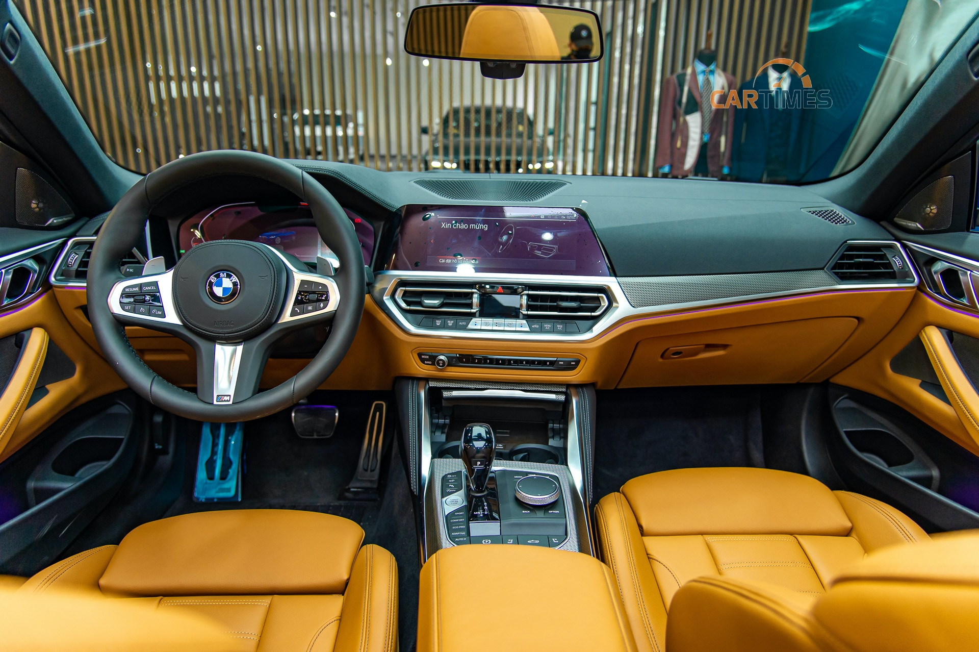  Hàng ghế trước của xe BMW 4 Series Convertible