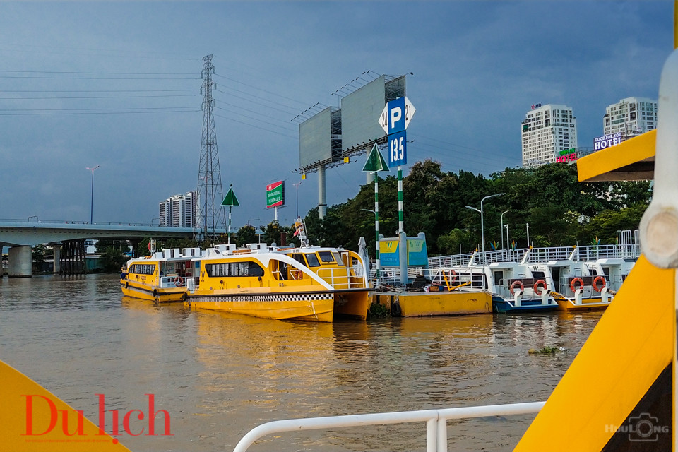 Du ngoạn sông Sài Gòn ngắm hoàng hôn về bên kia Thành phố - 11