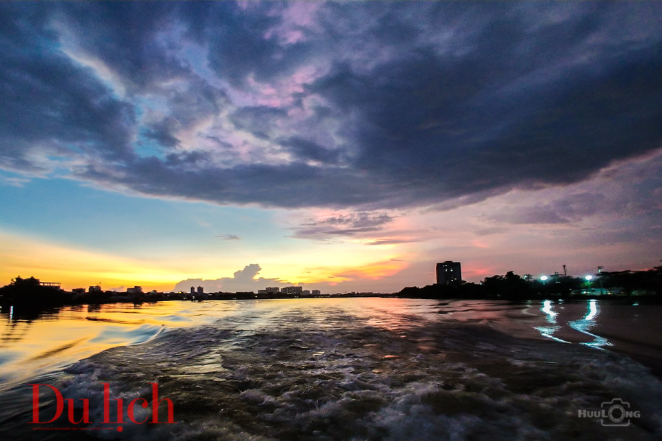 Du ngoạn sông Sài Gòn ngắm hoàng hôn về bên kia Thành phố - 15