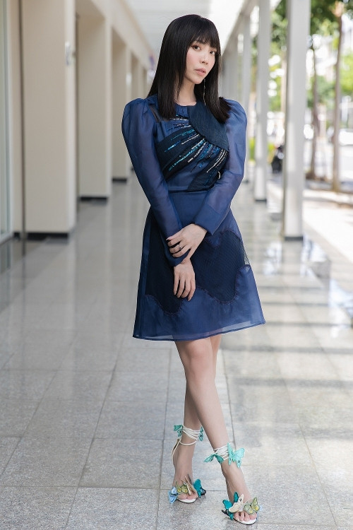 Thu Trang nhận giải 'Nữ nghệ sĩ quốc tế xuất sắc nhất' ở World Star Awards