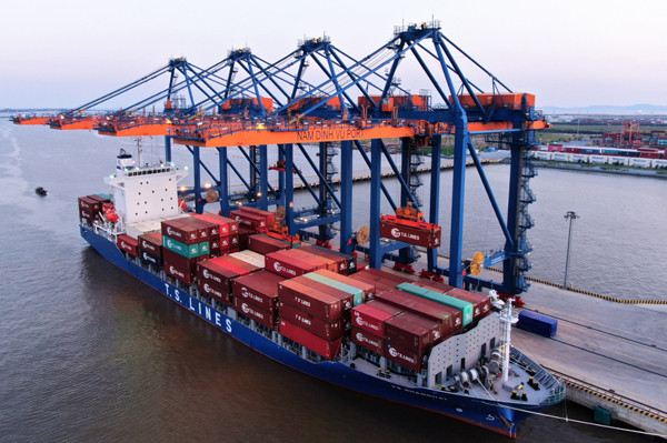 Khu công nghiệp Nam Đình Vũ tận dụng lợi thế cảng biển hút vốn FDI ngay trong Covid-19
