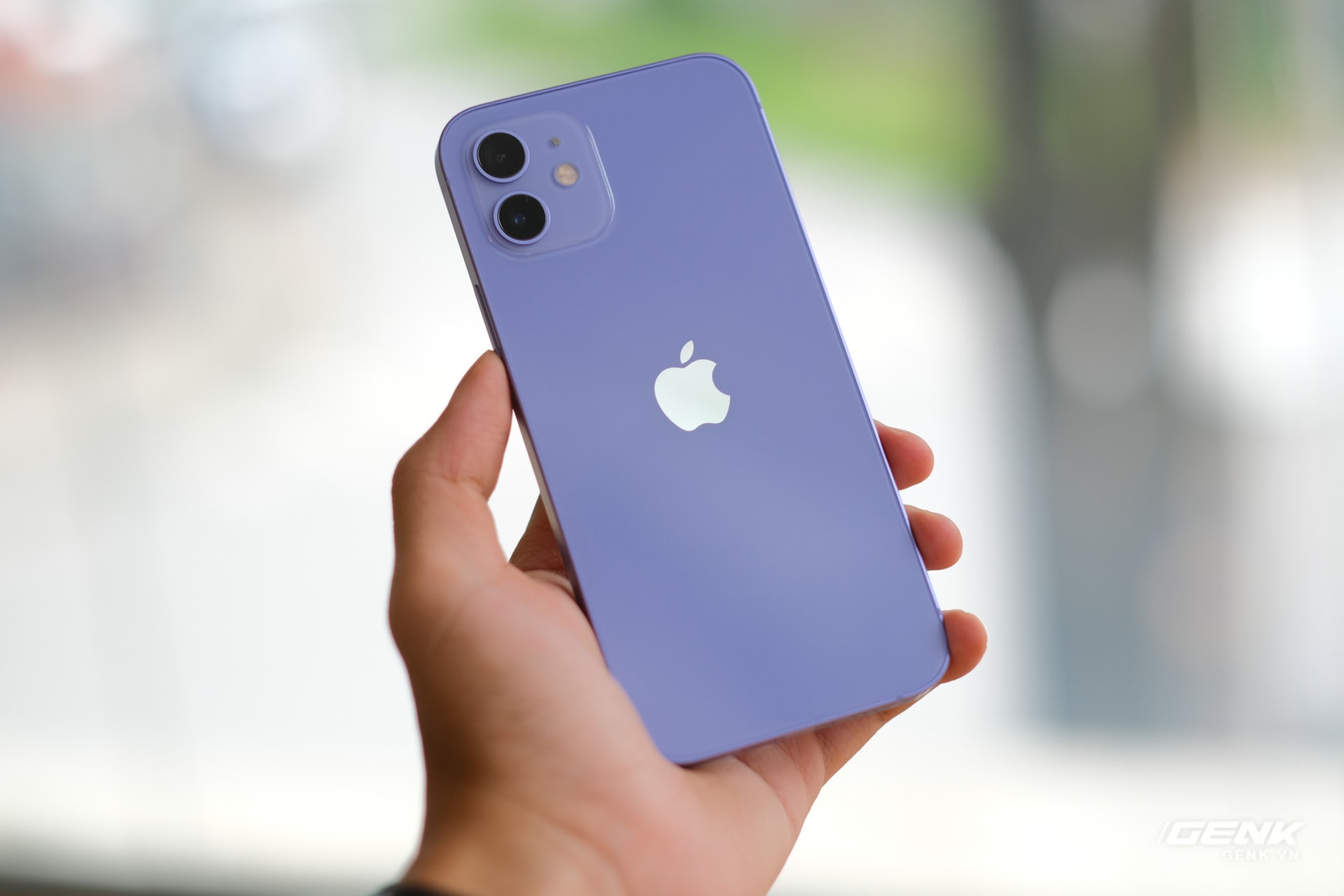 Một người Mỹ kiện Apple vì bị từ chối bảo hành chiếc iPhone nghi “hàng dựng” mua từ Việt Nam - Ảnh 1. Một người Mỹ kiện Apple vì bị từ chối bảo hành chiếc iPhone nghi “hàng dựng” mua từ Việt Nam - Ảnh 1.