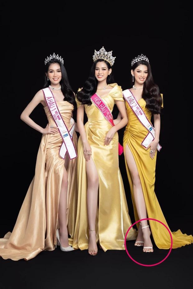 Đỗ Thị Hà bị góp ý thay đổi 1 điểm kém duyên trong bộ ảnh gửi đi thi Miss World 2021-11