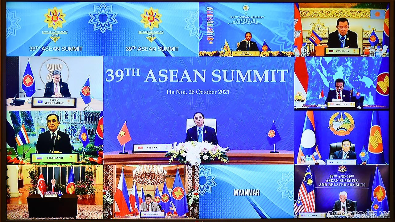 Thủ tướng Chính phủ Phạm Minh Chính đã cùng Lãnh đạo các nước dự Hội nghị Cấp cao trực tuyến ASEAN 39. (Ảnh: Tuấn Anh)