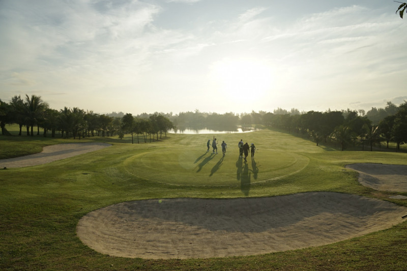 Đối với các “vùng xanh”, Vũng Tàu cho phép một số hoạt động thể dục thể thao như golf.