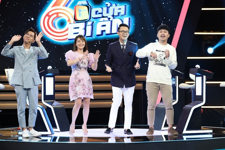 Quốc Khánh vô tình để lộ 'người yêu tin đồn' trong gameshow mới ra mắt