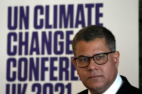 (10.31) Chủ tịch COP26 Alok Sharma cho rằng COP26 sẽ là sự kiện đặc biệt quan trọng để các nước thể hiện cam kết về biến đổi khí hậu trong thế kỷ tới. (Nguồn: The Independent)
