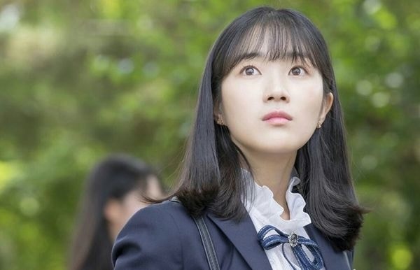 Kim So Hyun được bình chọn là diễn viên xinh đẹp nhất giải trí Hàn