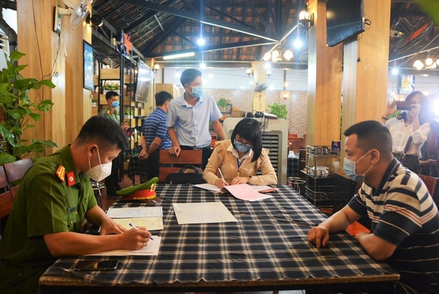 Tây Nguyên: Liên tục ghi nhận ca mắc COVID-19 cộng đồng - Ảnh 2. Tây Nguyên: Liên tục ghi nhận ca mắc COVID-19 cộng đồng - Ảnh 2.