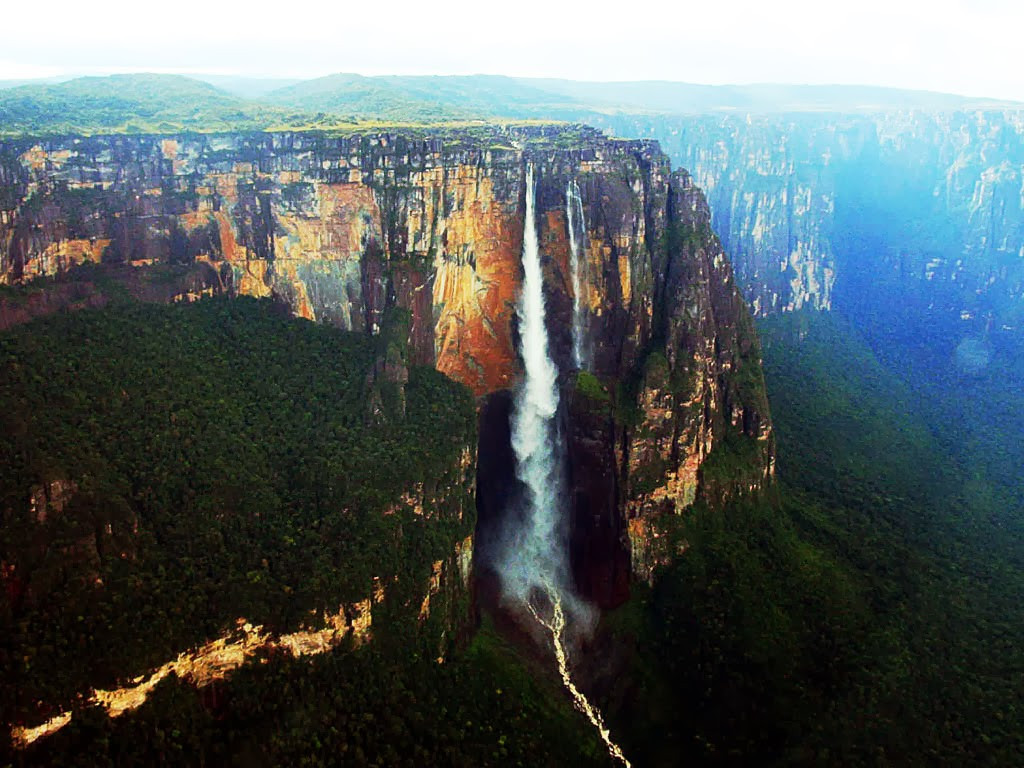 Một trong những thác nước đẹp nhất thế giới: Thác Bản Giốc kỳ vĩ giữa núi rừng Đông Bắc - 2