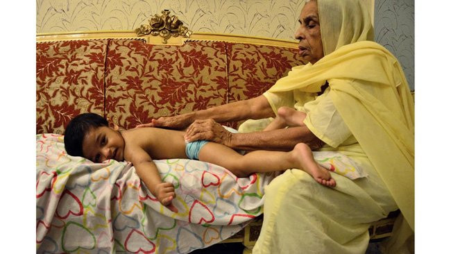 Phương pháp Mát-xa trẻ sơ sinh của Ấn Độ được khoa học chứng minh về tiềm năng cứu sống sinh mạng, đặc biệt với trẻ sinh non-2