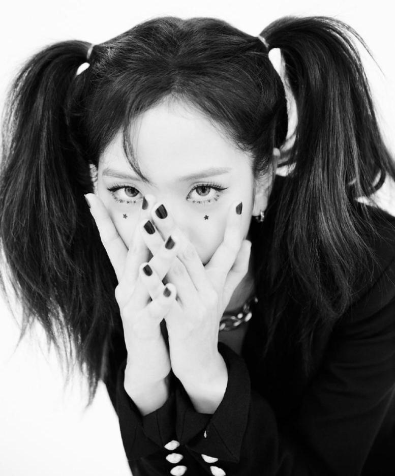 BLACKPINK, Hyun Ah buộc tóc 2 bên tưởng quê mà cực ngầu-6