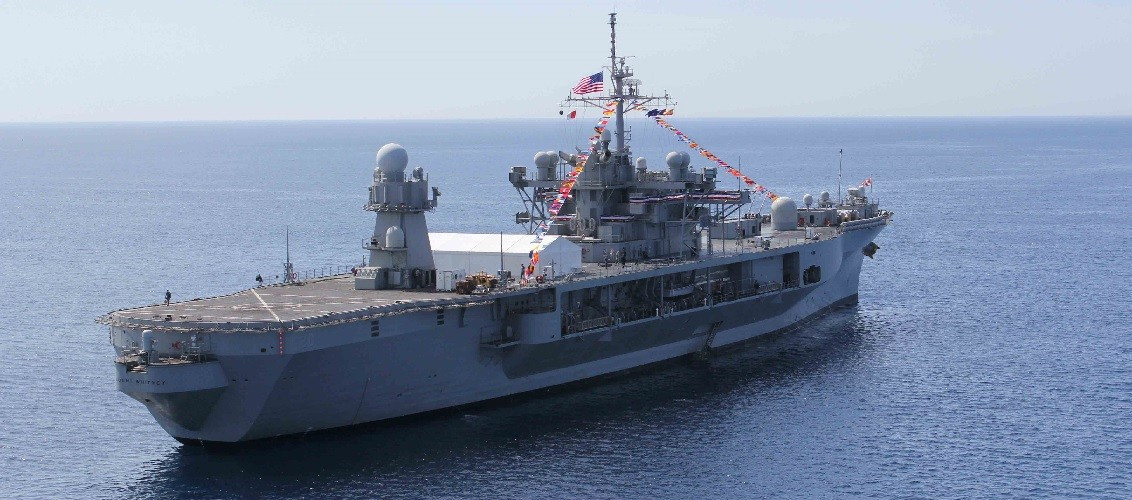 tàu USS Moutain Whitney. (Nguồn: US Embassy)