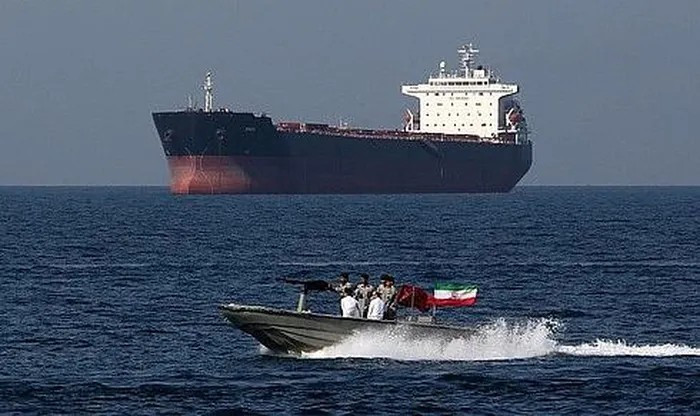 Iran ngăn chặn Hải quân Hoa Kỳ tại Biển Oman