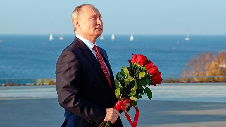 Tổng thống Nga Vladimir Putin ở Sevastopol, Crimea. (Nguồn: AP)