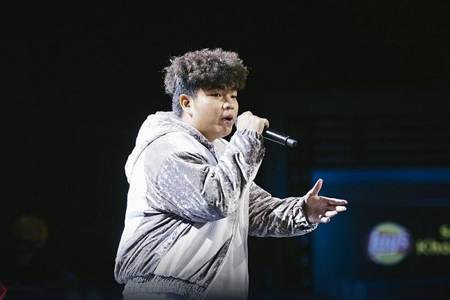 Rap Việt tập 4: Nam rapper khiến Binz, Trấn Thành và cả Sofia khóc nức nở-1