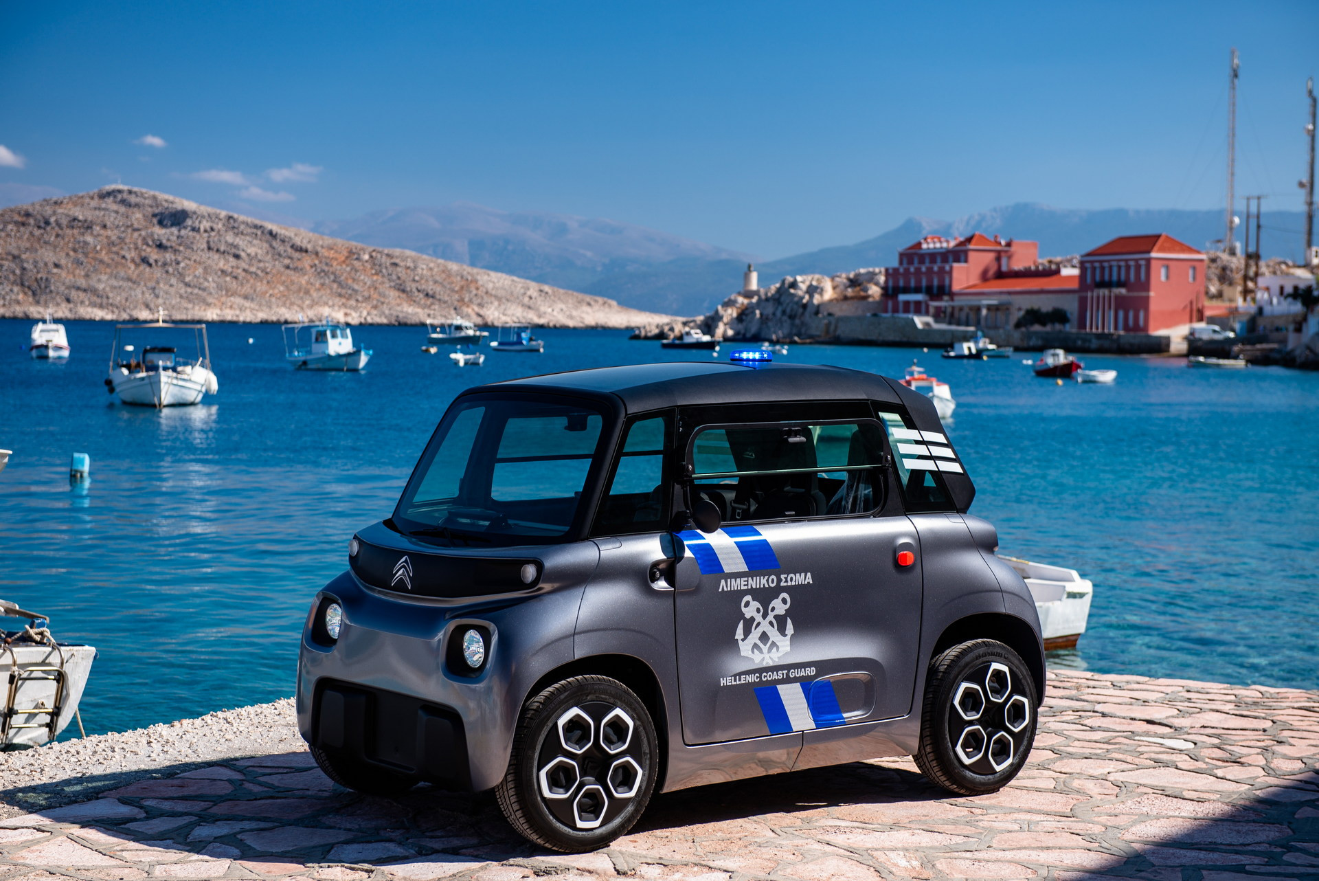 Citroën Ami trở thành điểm nhấn ở hòn đảo du lịch Chalky