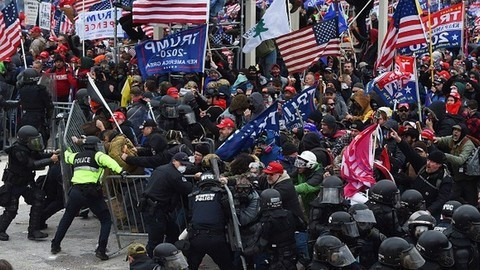 Hàng loạt trợ lý cựu Tổng thống Trump bị triệu tập liên quan vụ bạo loạn Đồi Capitol