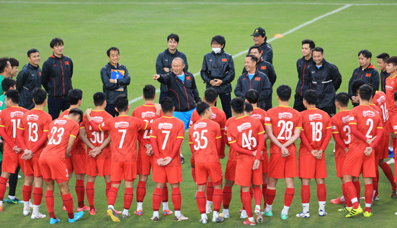 Việt Nam chốt danh sách đấu Nhật Bản: Chờ thầy Park... mạnh tay