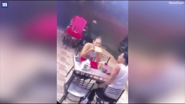 Bạn trai bỏ chạy khi cướp tới dù đang hẹn hò ăn tối với cô gái