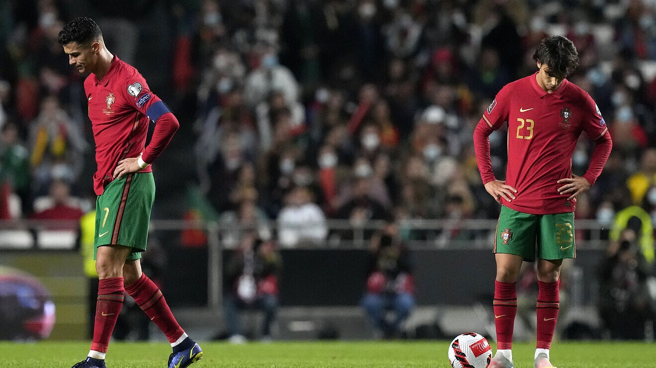 Áp lực khủng khiếp trên đôi vai Ronaldo - 3
