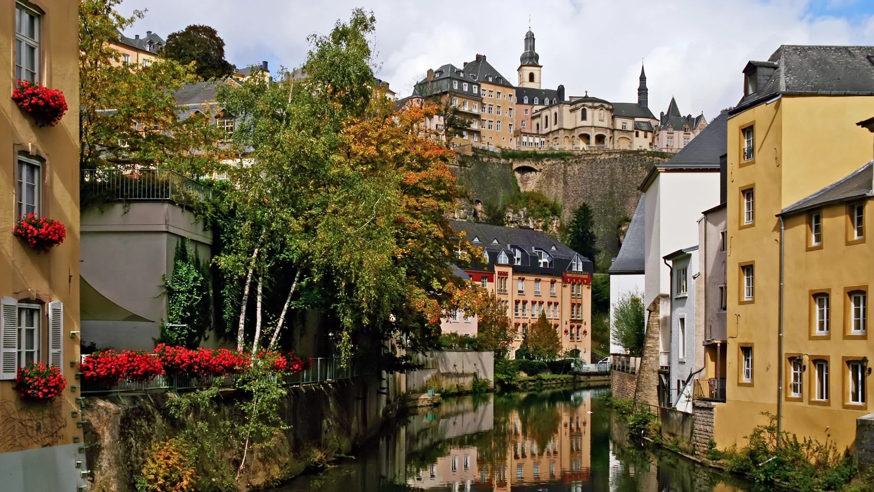 Tại sao các tỷ phú cất giấu tài sản ở Luxembourg?