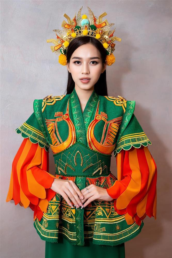 Đỗ Thị Hà bị chê múa dở khi mặc trang phục dân tộc Miss World 2021-4