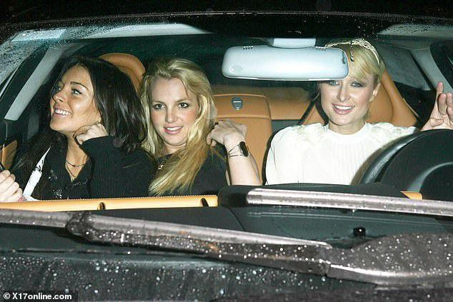 Bước ngoặt trong năm 2021 của Paris Hilton, Britney Spears-1