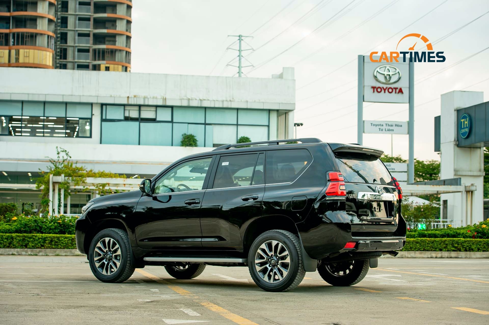 Thân xe Toyota Land Cruiser Prado