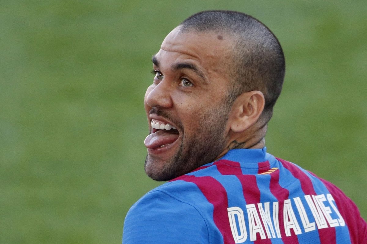 dani-alves-barca.jpg