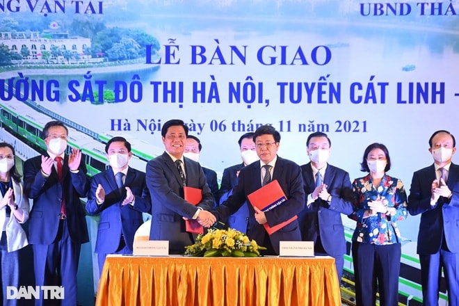 Hé lộ lý do đường sắt thập kỷ Cát Linh - Hà Đông 5 lần... chạy hụt - 5 Hé lộ lý do đường sắt thập kỷ Cát Linh - Hà Đông 5 lần... chạy hụt - 5
