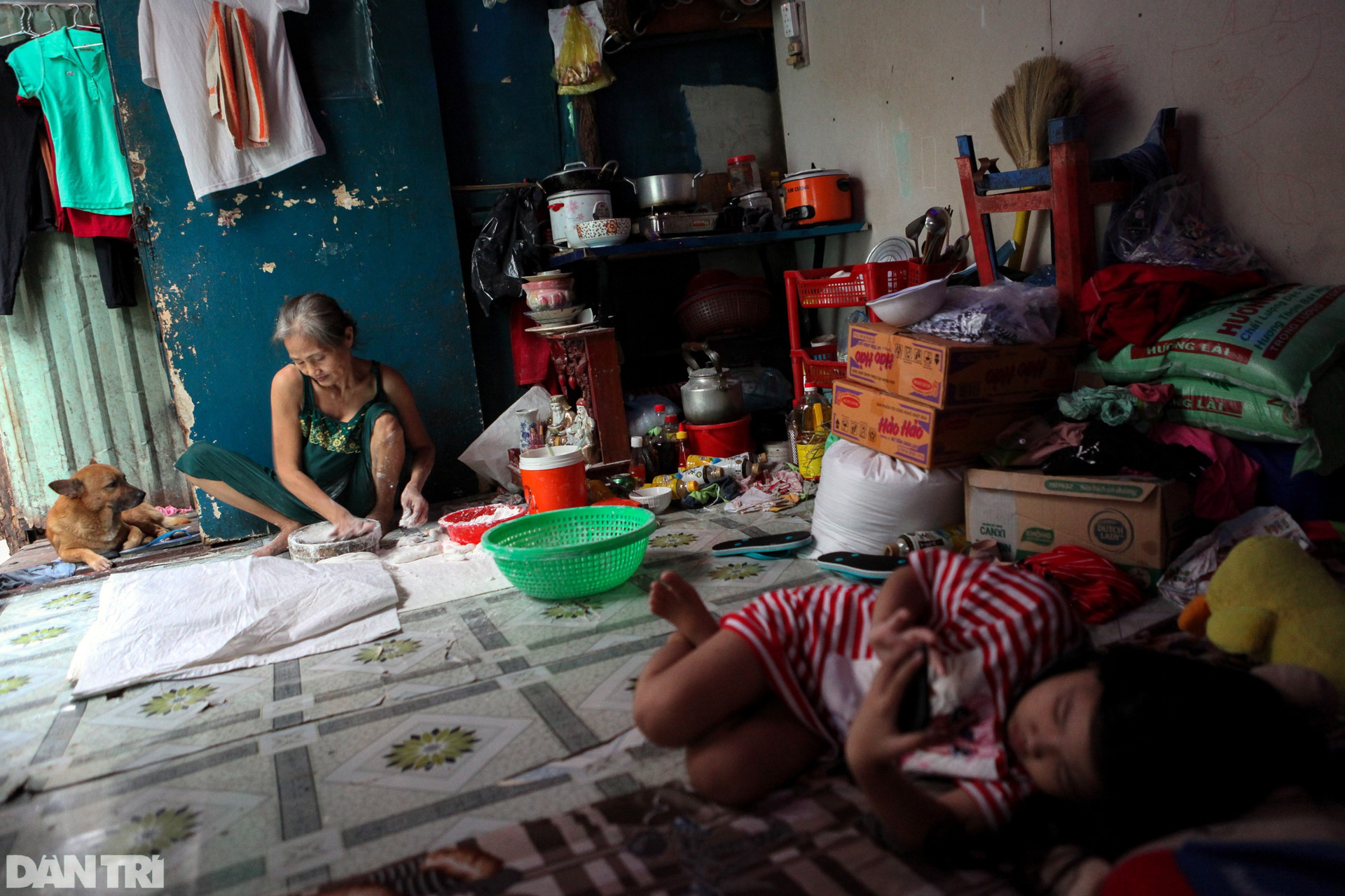 Cuộc sống ở con rạch ô nhiễm nhất Sài Gòn - 10