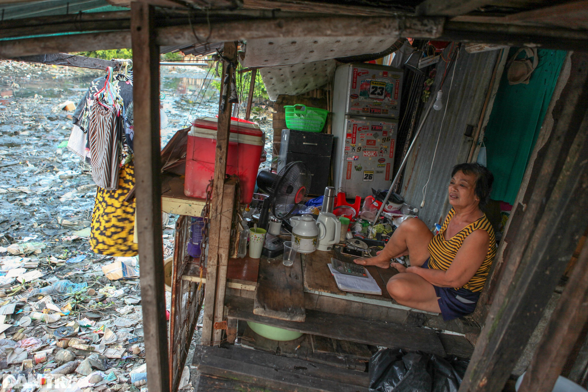 Cuộc sống ở con rạch ô nhiễm nhất Sài Gòn - 6