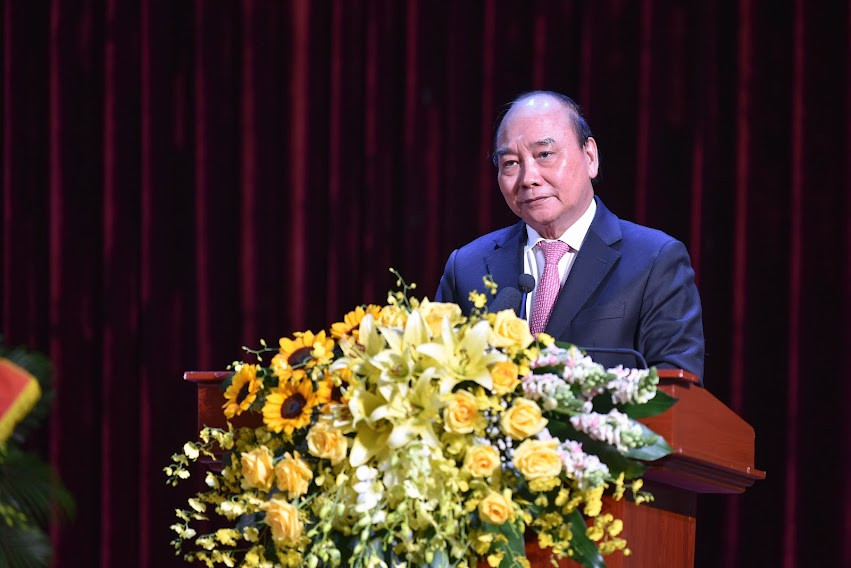 Chủ tịch nước Nguyễn Xuân Phúc phát biểu tại lễ kỉ niệm 70 năm ngành thành lập Trường Đại học Sư phạm Hà Nội.