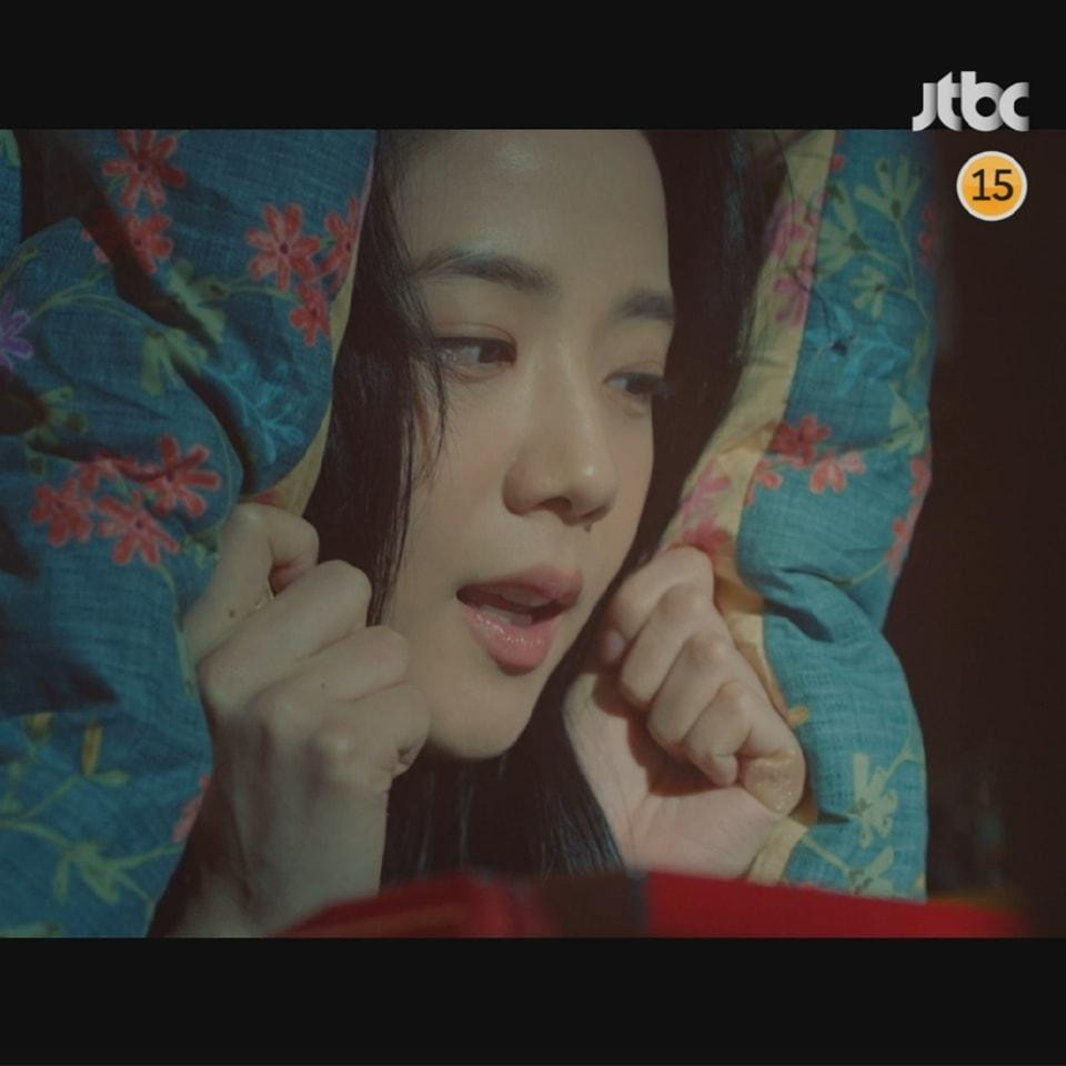 Snowdrop: JiSoo và Jung Hae In vừa chạm khẽ đã yêu nhau say đắm-2