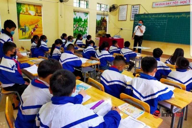 Hành trình 'trồng người' của thầy giáo Hà Tĩnh được vinh danh giáo viên tiêu biểu toàn quốc