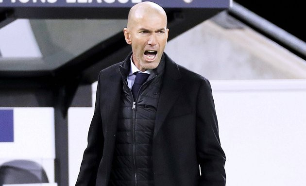 MU lại sai lầm Zidane, Messi xoa dịu PSG
