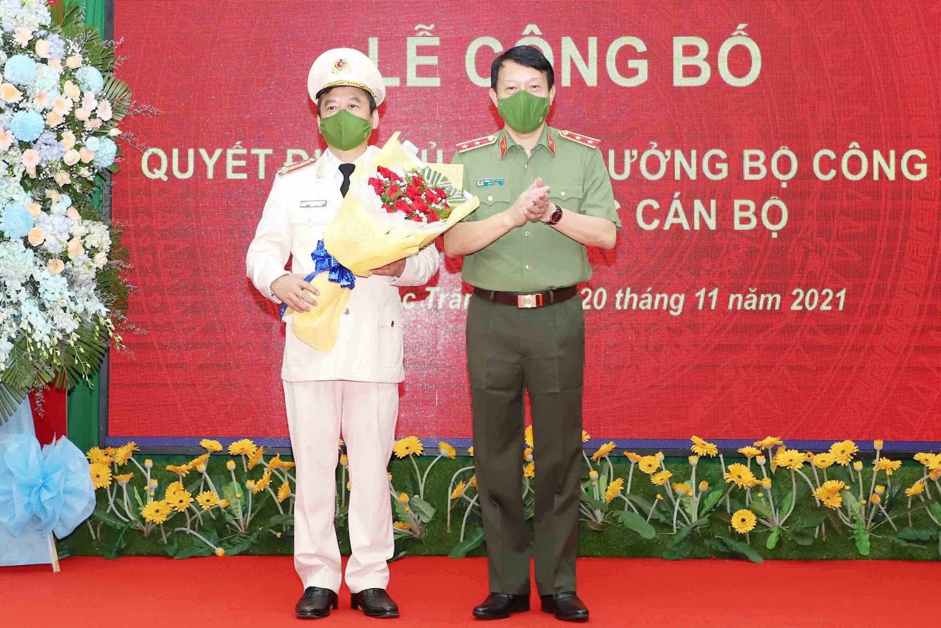 Phó Giám đốc Công an An Giang làm Giám đốc Công an Sóc Trăng - 2 Phó Giám đốc Công an An Giang làm Giám đốc Công an Sóc Trăng - 2